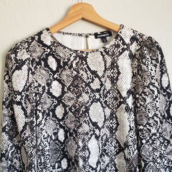 Express Snakeskin Print Puff Sleeve Top Black/White Size Women's XS Keyhole Back - Picture 3 of 10